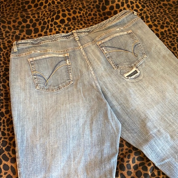 Plus size jeans - Picture 6 of 7